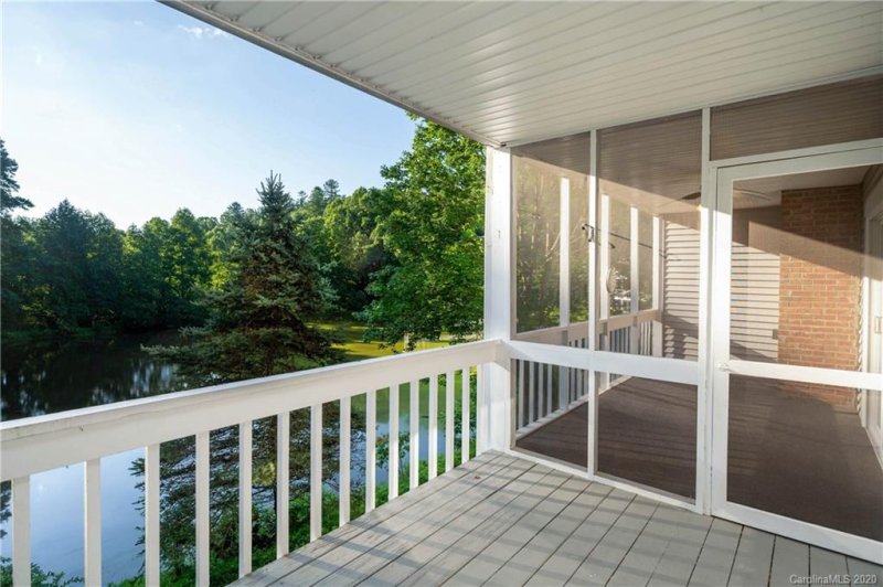 Property image 2 at 86 Lakeview Court, Brevard, NC 28712