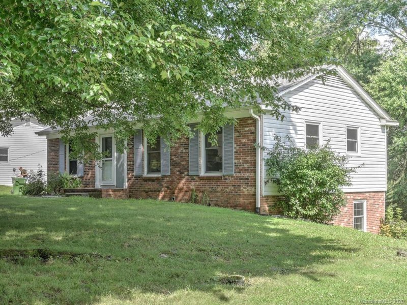 Property image 2 at 60 Skyview Terrace, Asheville, NC 28806