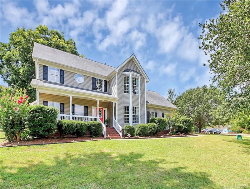 Property image 2 at 7930 White Cliffs Drive, Mint Hill, NC 28227