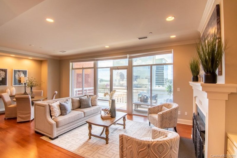 Property image 3 at 435 S Tryon Street, Charlotte, NC 28202