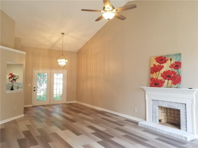 Property image 2 at 4810 Pennant Place, Charlotte, NC 28212