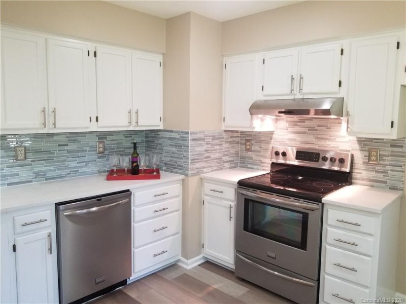 Property image 5 at 4810 Pennant Place, Charlotte, NC 28212