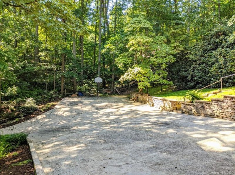 Property image 5 at 54 Jp Huggins Drive, Hendersonville, NC 28792