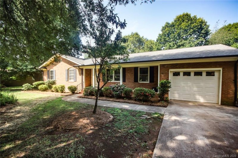 Property image 2 at 1612 Caromar Place, Concord, NC 28027