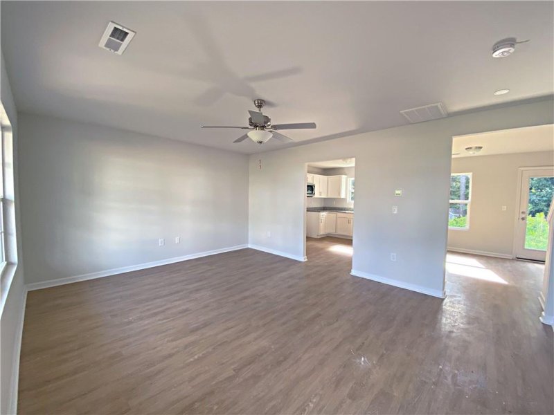 Property image 2 at 1661 Mayfair Drive, Conover, NC 28613