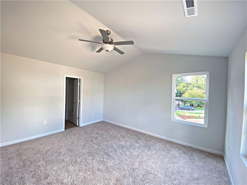 Property image 4 at 1661 Mayfair Drive, Conover, NC 28613