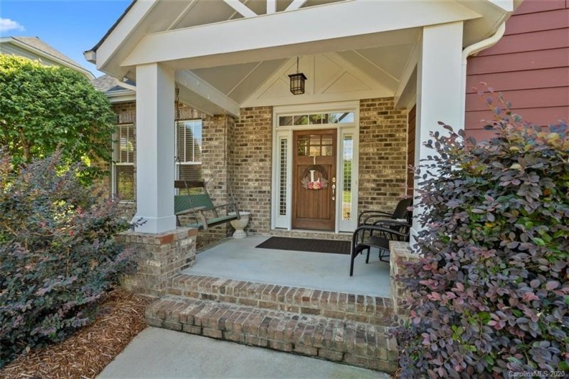 Property image 4 at 359 Windy Pine Drive, Lake Wylie, SC 29710