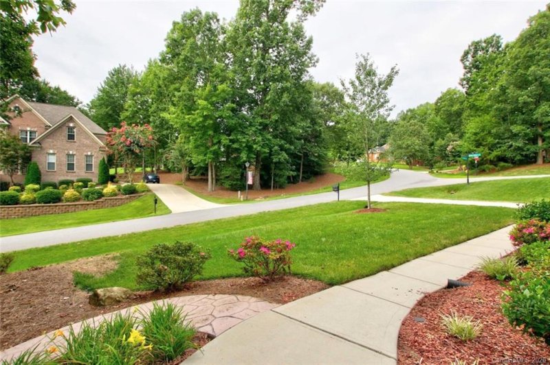 Property image 5 at 7592 Turnberry Lane, Stanley, NC 28164