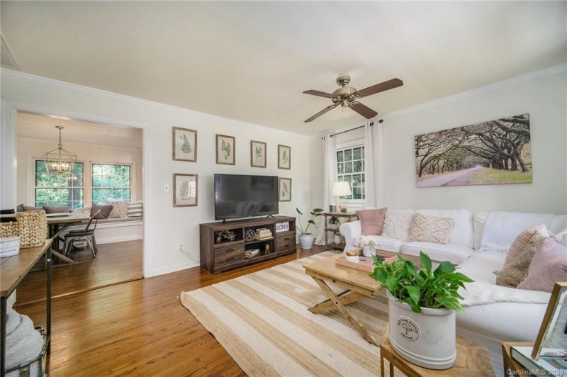 Property image 4 at 5701 Charing Place, Charlotte, NC 28211