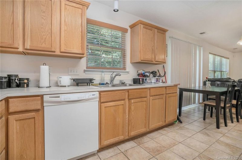 Property image 4 at 4723 Sahalee Lane, Charlotte, NC 28216