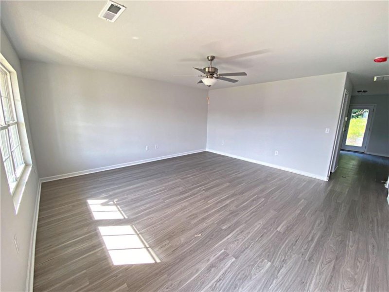 Property image 2 at 1644 Mayfair Drive, Conover, NC 28613