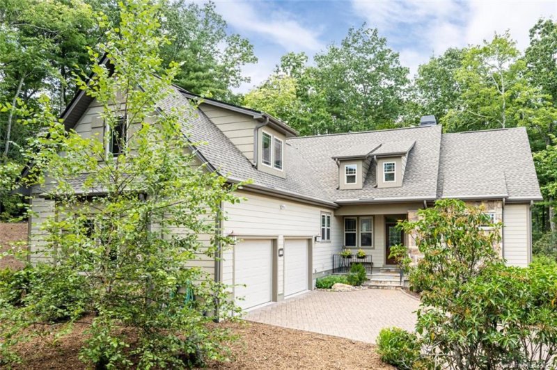 Property image 3 at 53 Dusky Court, Hendersonville, NC 28739