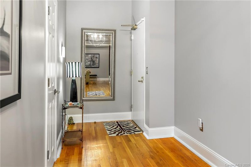 Property image 2 at 310 Arlington Avenue, Charlotte, NC 28203