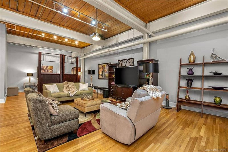 Property image 3 at 310 Arlington Avenue, Charlotte, NC 28203