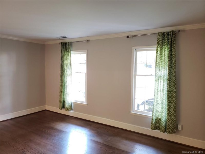 Property image 2 at 821 Greentree Drive, Charlotte, NC 28211