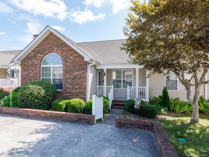 34 N Woodridge View Court