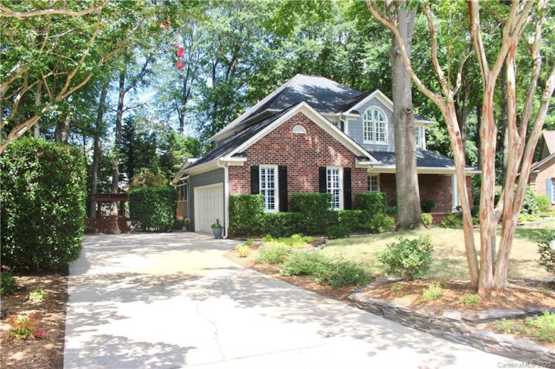 Property image 3 at 5612 Meadow Bluff Court, Concord, NC 28027