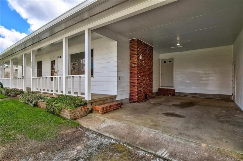 Property image 5 at 413 Substation Street, Hendersonville, NC 28792