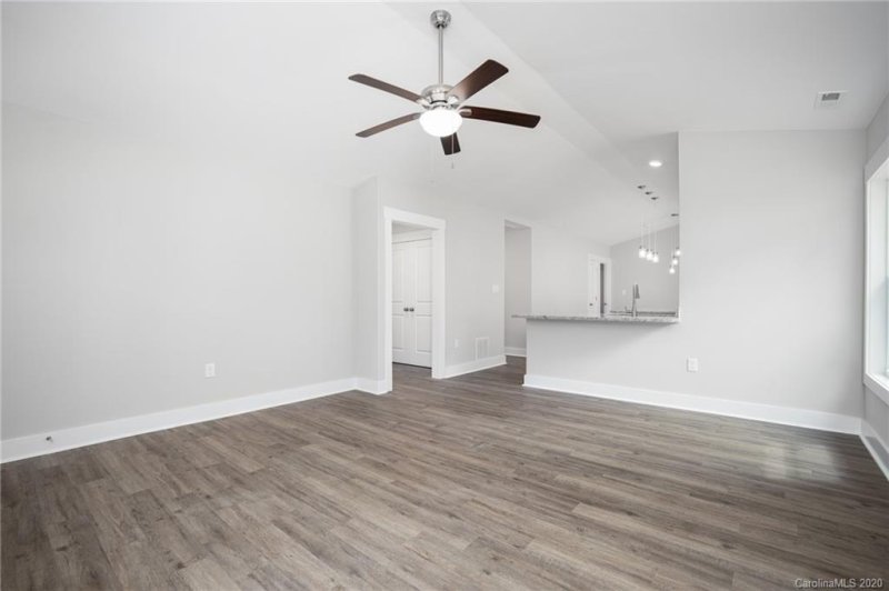 Property image 5 at 2320 Sunset Boulevard, Charlotte, NC 28269