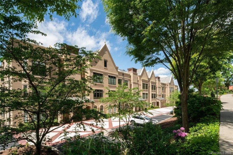 Property image 2 at 288 Macon Avenue, Asheville, NC 28804