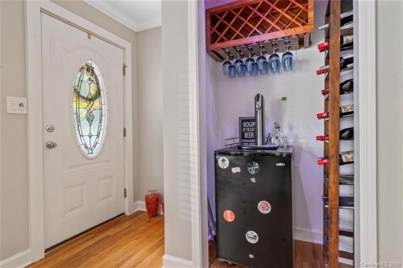 Property image 4 at 422 Short Hills Drive, Charlotte, NC 28217