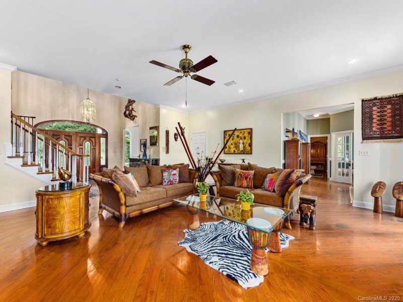 Property image 5 at 617 Upper Sondley Drive, Asheville, NC 28805