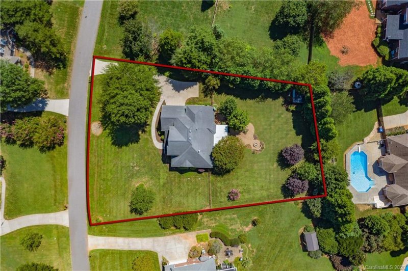 Property image 4 at 128 Mandarin Drive, Mooresville, NC 28117