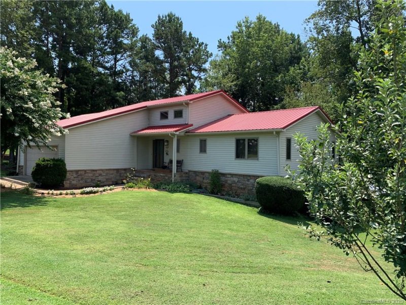 Property image 5 at 2715 Westview Drive, Sherrills Ford, NC 28673