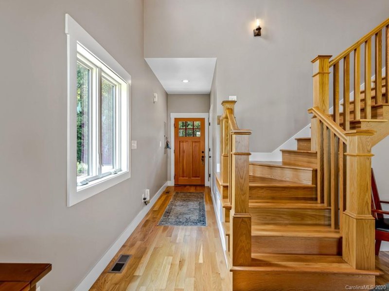 Property image 3 at 38 Destination Drive, Asheville, NC 28806