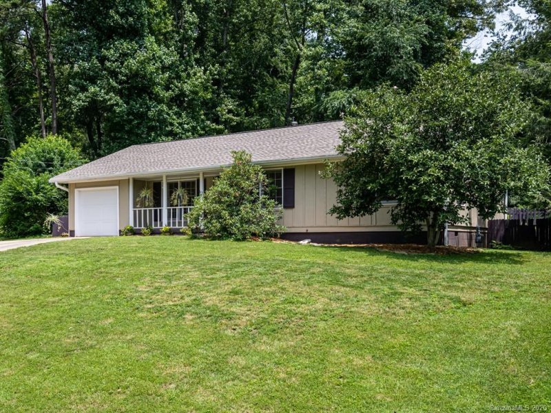 Property image 3 at 19 Glen Meadows Road, Arden, NC 28704