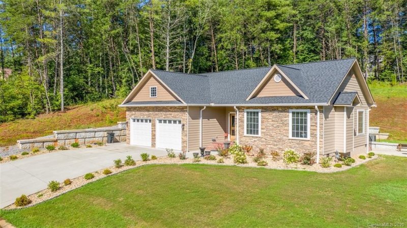 Property image 2 at 315 Winding Creek Drive, Morganton, NC 28655