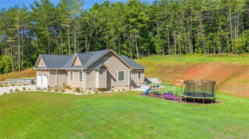 Property image 3 at 315 Winding Creek Drive, Morganton, NC 28655