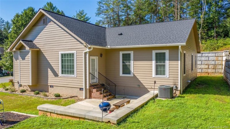 Property image 4 at 315 Winding Creek Drive, Morganton, NC 28655