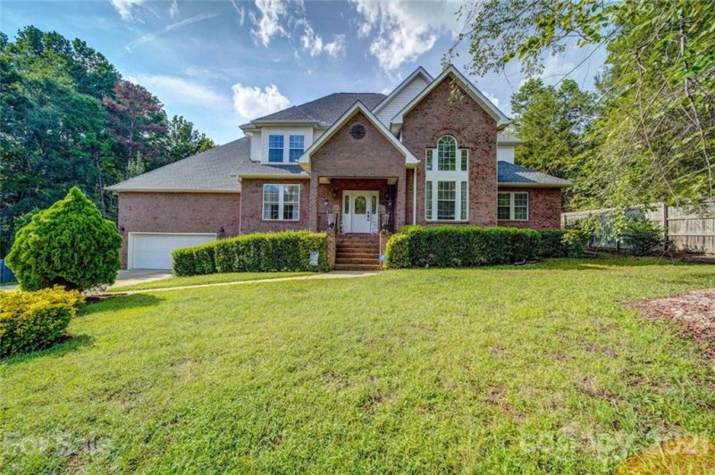 Property image 2 at 10208 Overland Court, Mint Hill, NC 28227