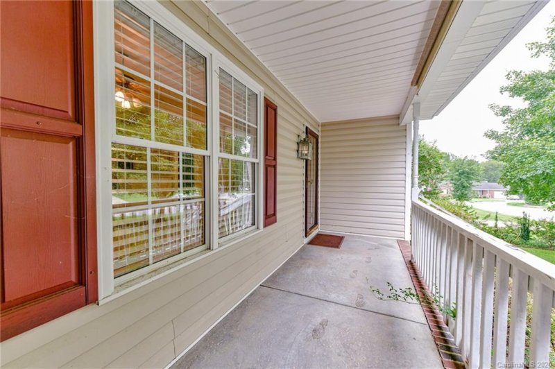 Property image 2 at 613 Beavers Cove Lane, Concord, NC 28027