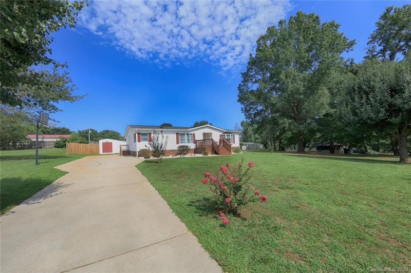 Property image 3 at 120 Teak Drive, Statesville, NC 28625