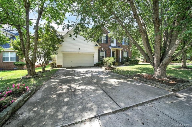 Property image 2 at 11445 Mcginns Trace Court, Charlotte, NC 28277