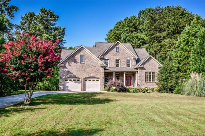 Property image 2 at 231 Marietta Road, Mooresville, NC 28117