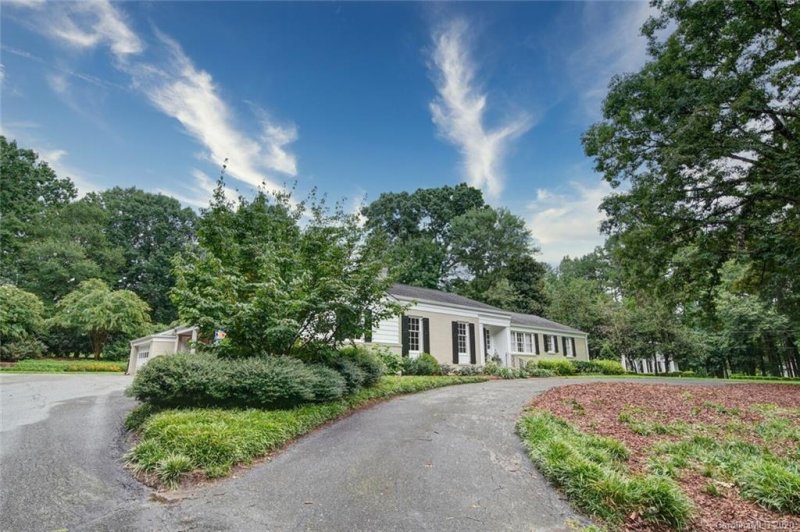 Property image 4 at 1200 S South Street, Gastonia, NC 28052