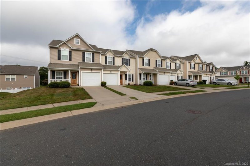 Property image 2 at 552 Calen Lane, Rock Hill, SC 29732
