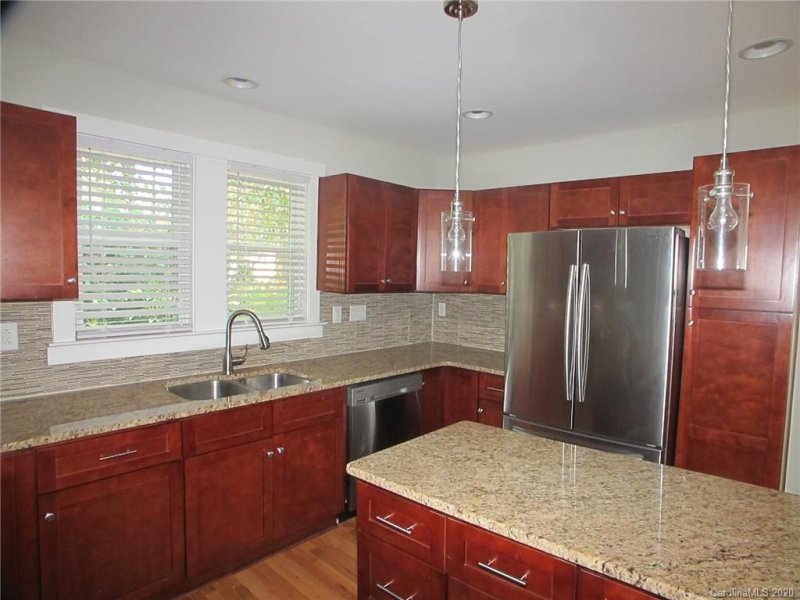 Property image 2 at 1324 E 35th Street, Charlotte, NC 28205