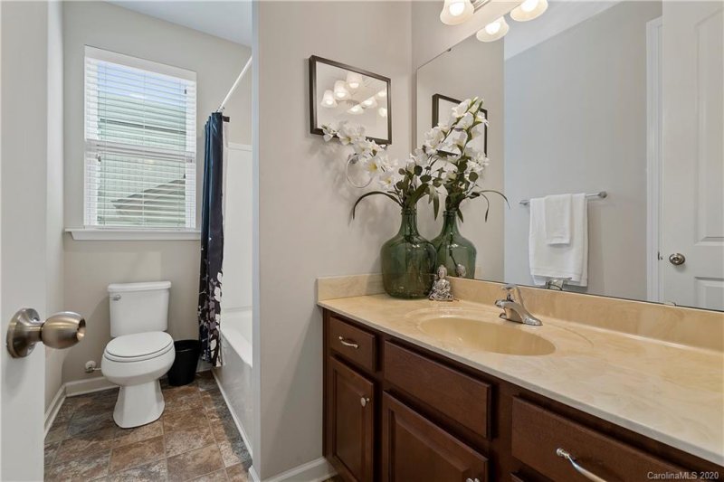 Property image 5 at 7125 Toxaway Lane, Charlotte, NC 28269