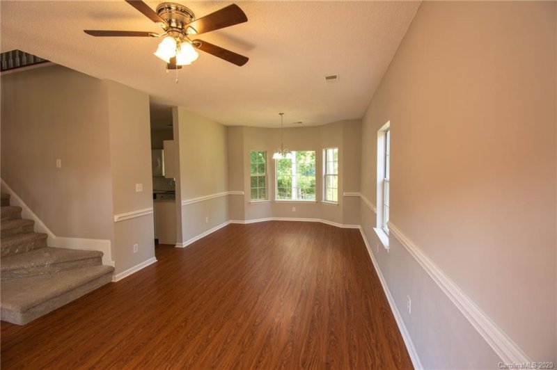 Property image 4 at 5401 Timberbluff Drive, Charlotte, NC 28216