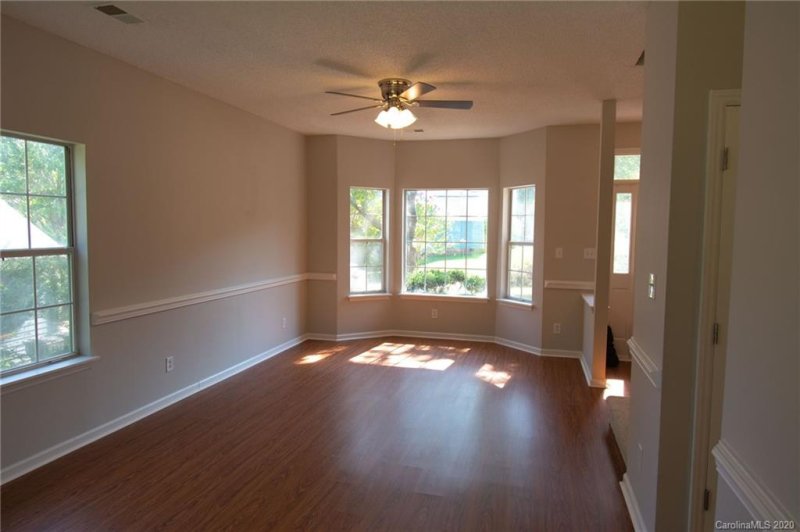 Property image 5 at 5401 Timberbluff Drive, Charlotte, NC 28216