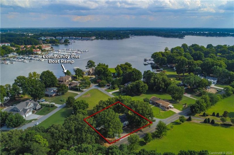 Property image 2 at 18200 Nantz Road, Cornelius, NC 28031