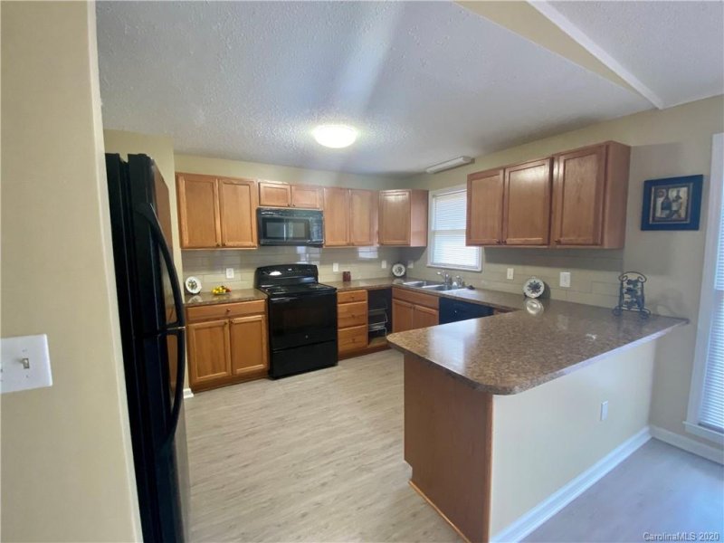 Property image 3 at 8003 Gera Emma Drive, Charlotte, NC 28215