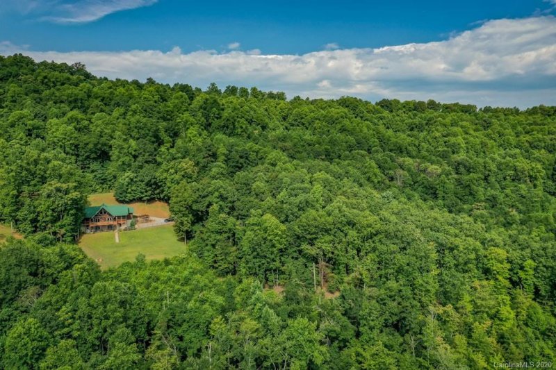 Property image 2 at 537 Summit Parkway, Bostic, NC 28018