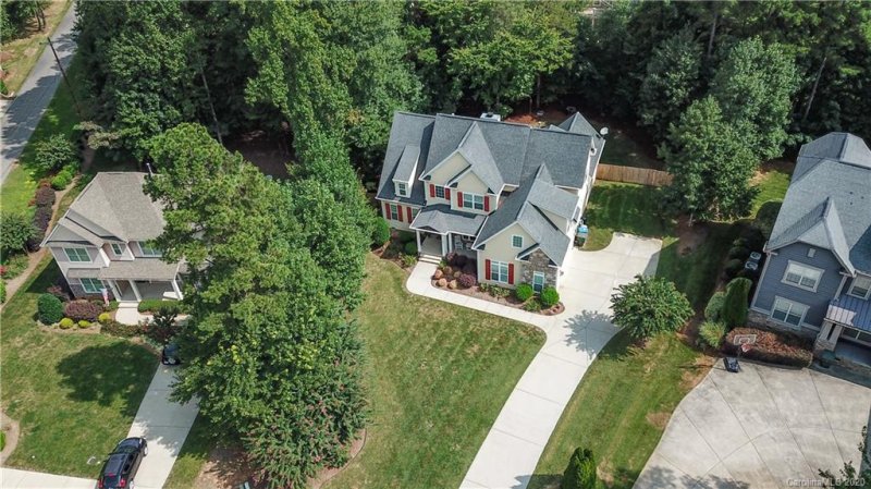 Property image 4 at 107 Lakeshore Hills Drive, Mooresville, NC 28117