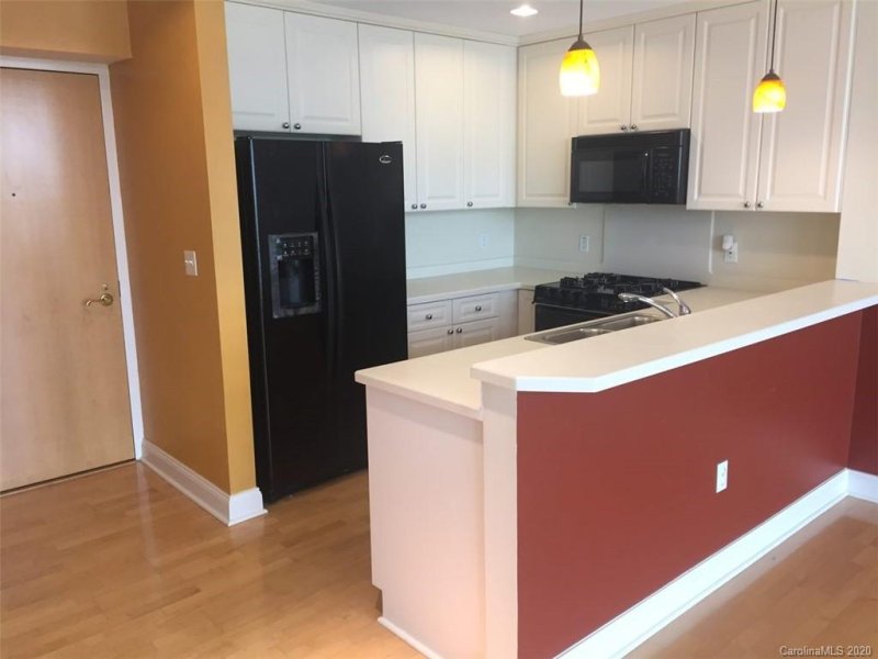 Property image 2 at 315 Arlington Avenue, Charlotte, NC 28203