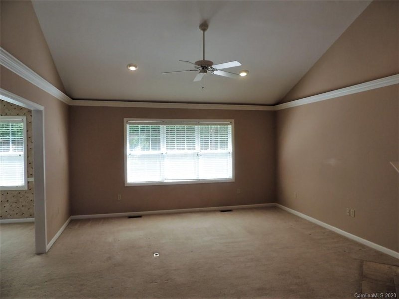 Property image 5 at 146 Charlestown Drive, Hendersonville, NC 28792